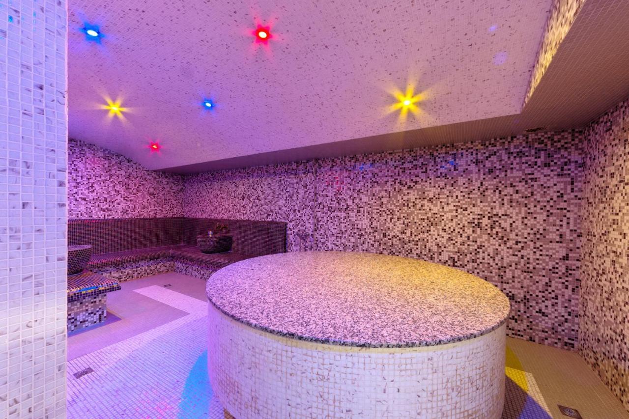 Belvedere Club Aparthotel 4*